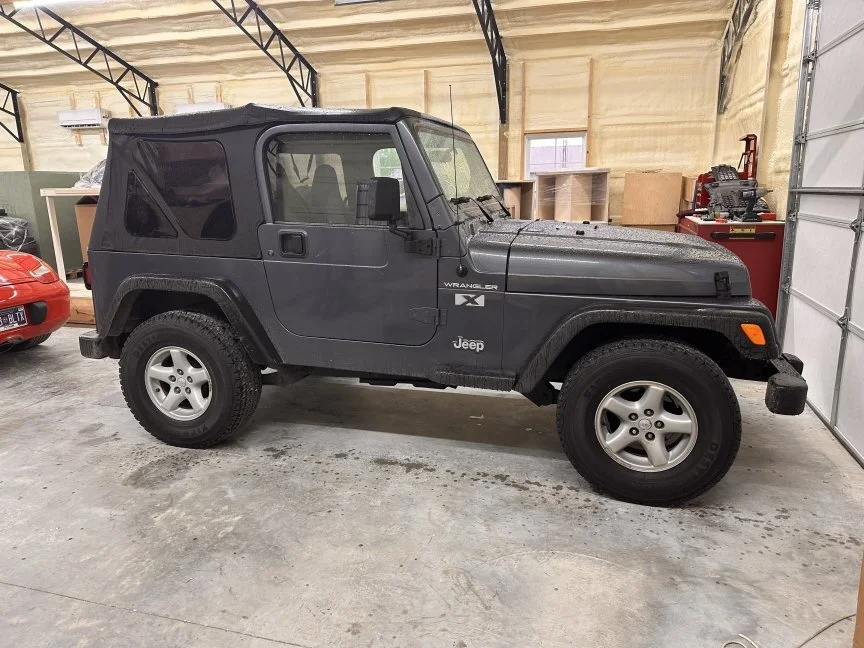 02jeep1a.webp