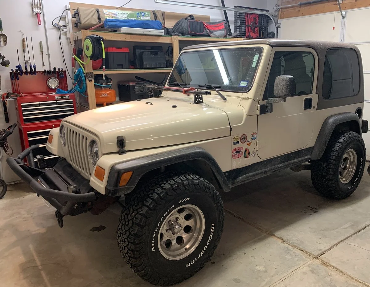 03 TJ Sport.webp