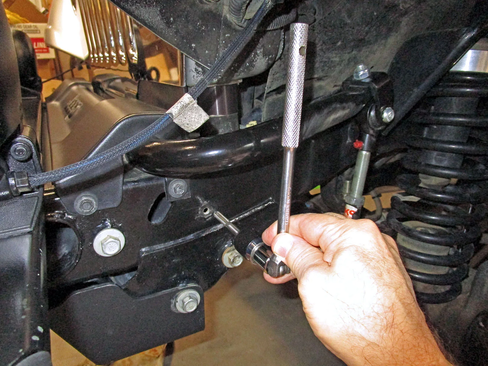 04_Handle_Clears.webp