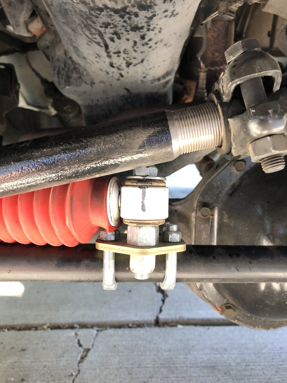 Steering stabilizer rubbing on drag link | Jeep Wrangler TJ Forum