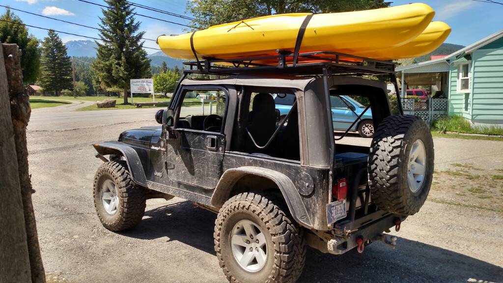 Total 37+ imagen 2 kayaks on jeep wrangler