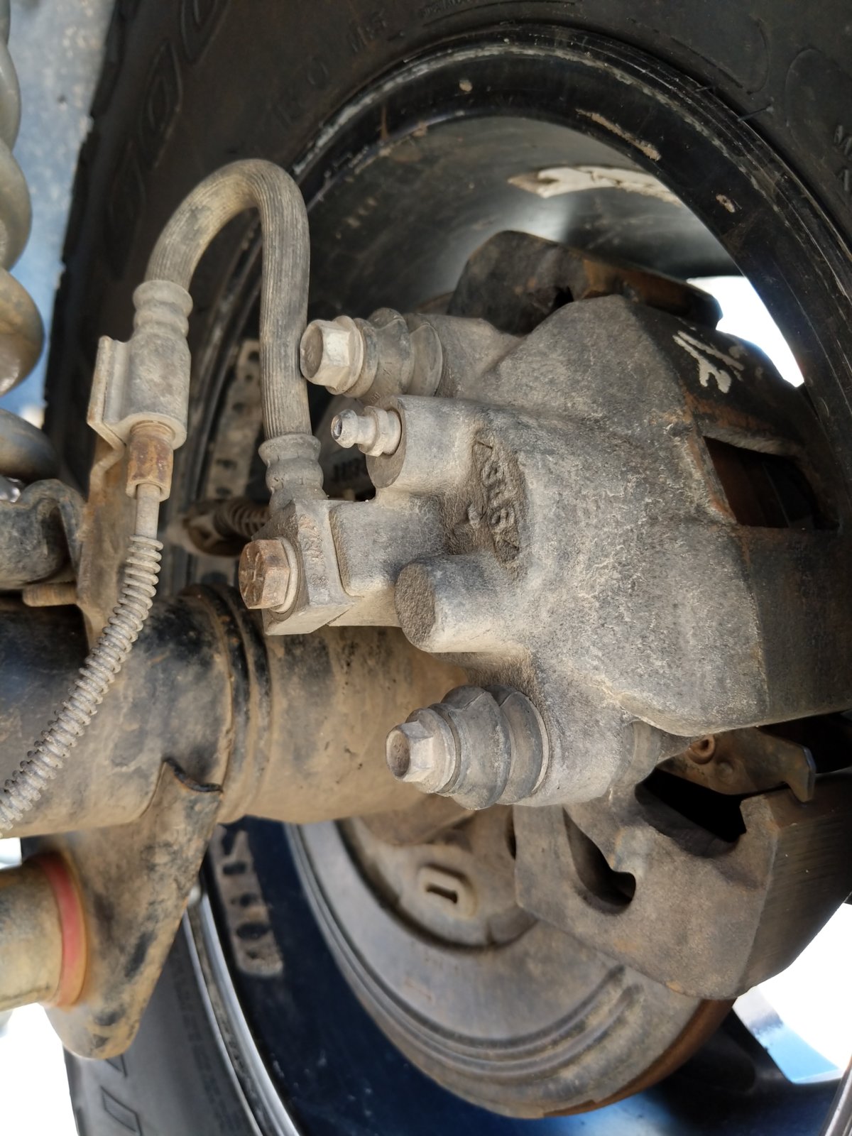 Which vehicles have discs brakes I could swap onto a Dana 44? | Jeep  Wrangler TJ Forum