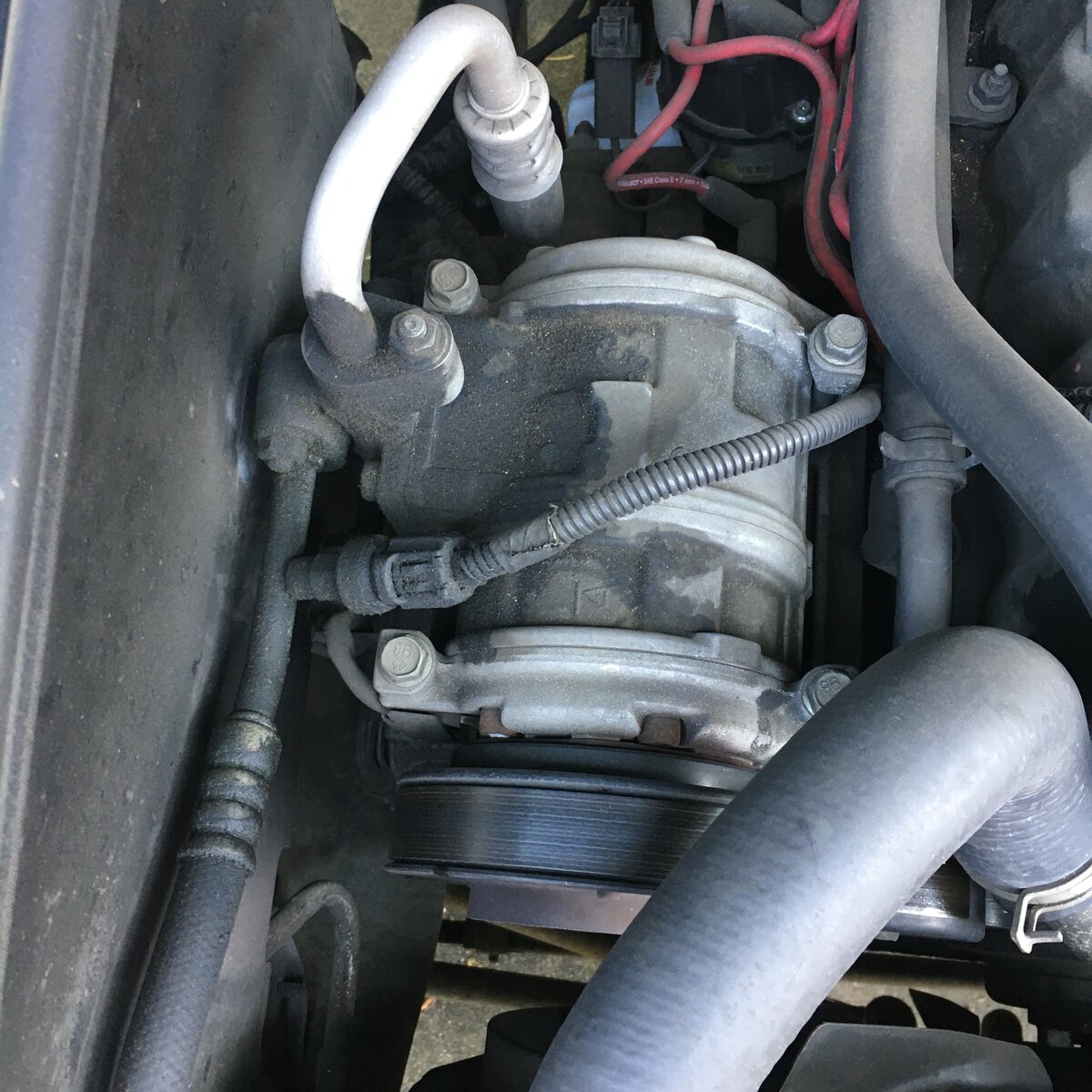 Why is there oil on air conditioner compressor? | Jeep Wrangler TJ Forum