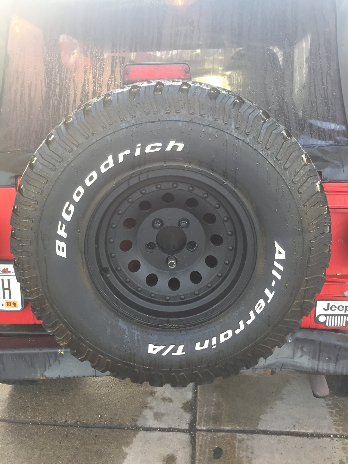 Lucky again but now have a tailgate rattle | Jeep Wrangler TJ Forum
