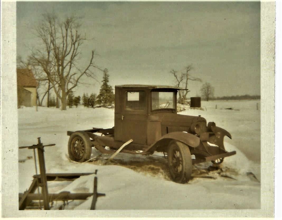 1928 Chevrolet truck.jpg