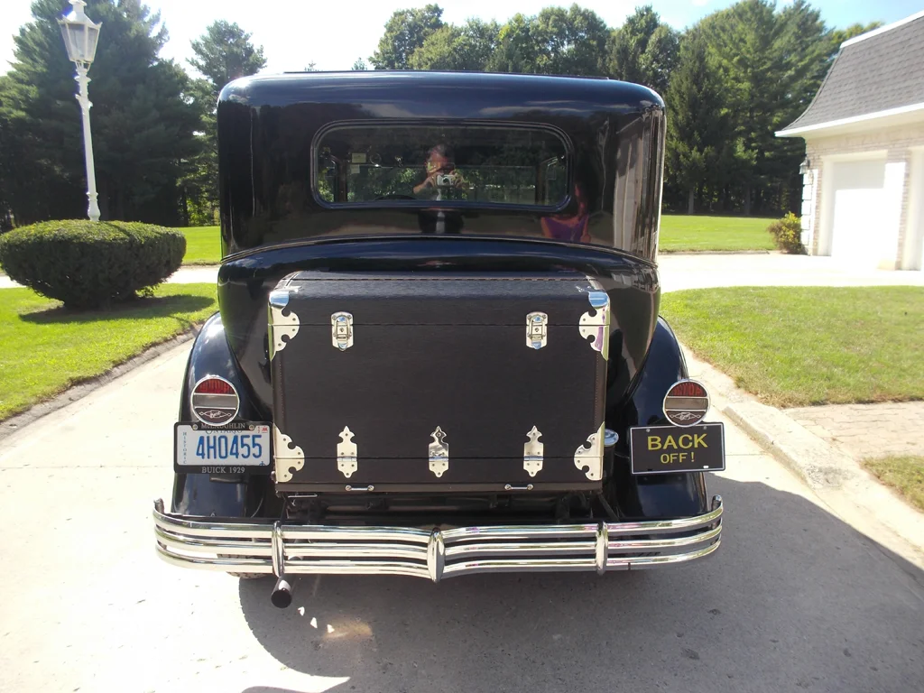 1929McLaughlin Buick photo day 2016 006.webp