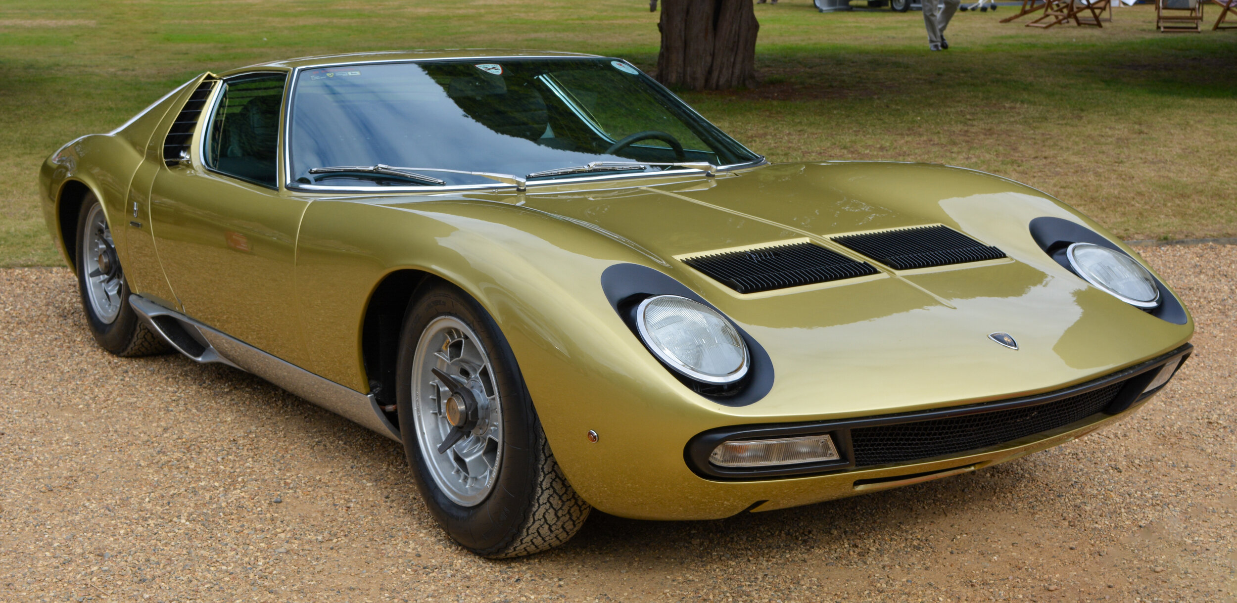1971_Lamborghini_Miura_P400_SV.jpg