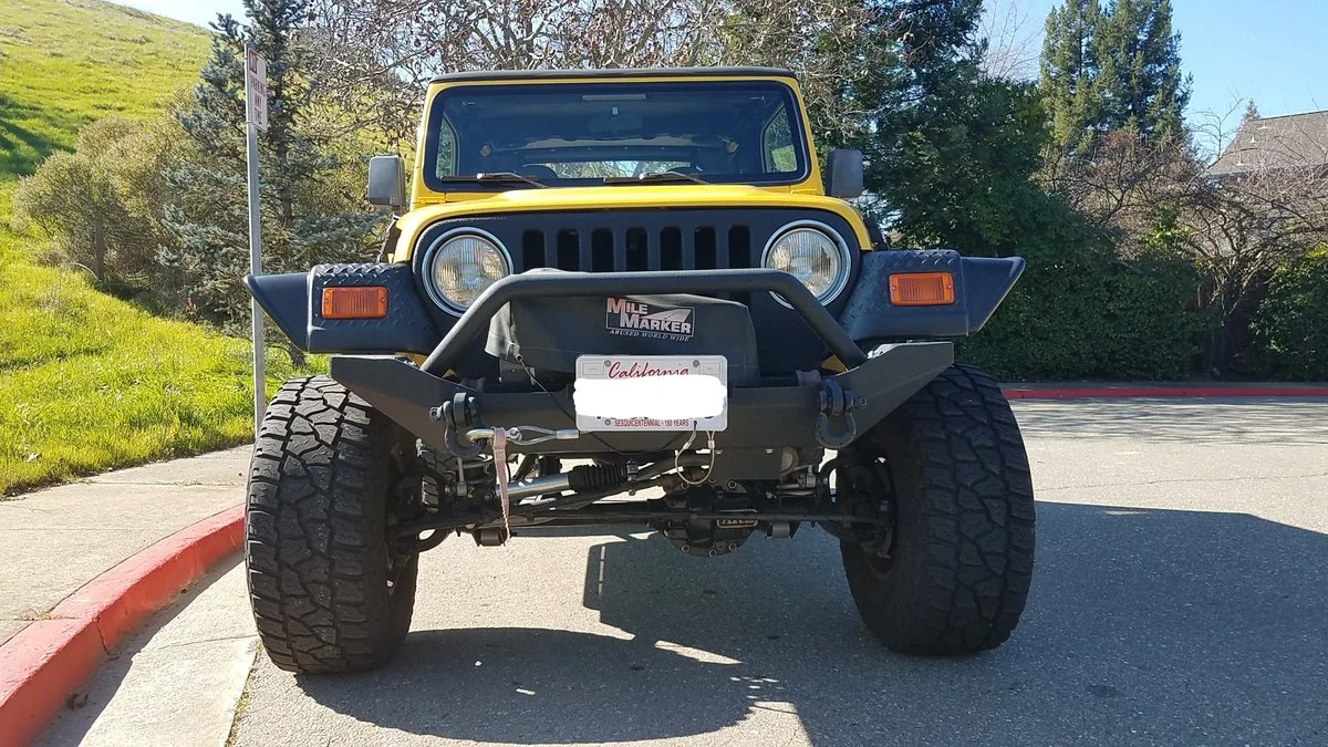 2000TJ-Front.webp