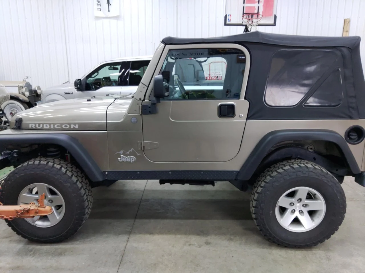 2004 TJ.webp