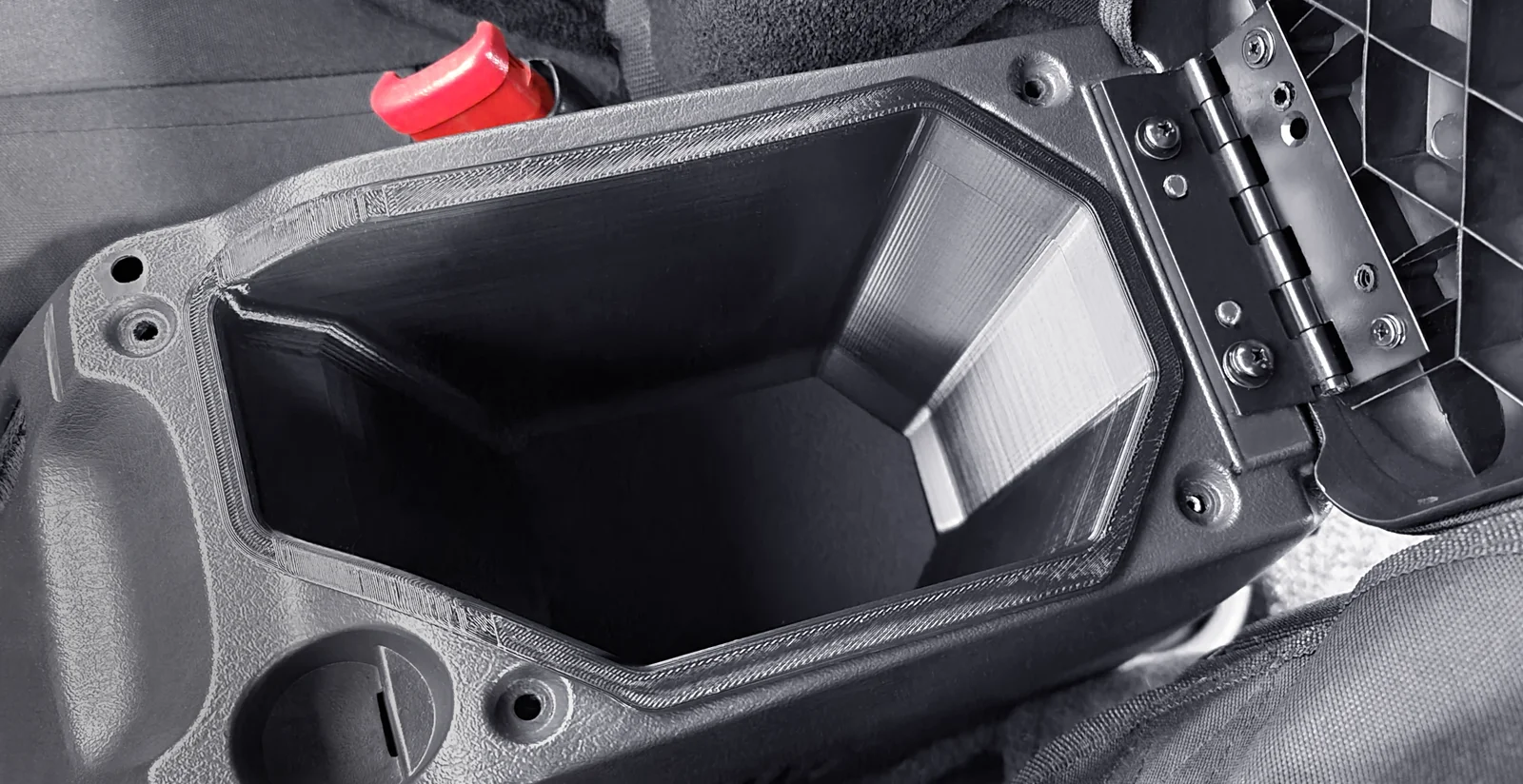 2006 TJ tray.png