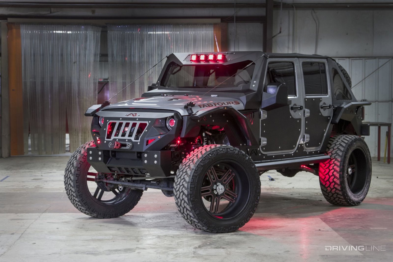 2015-jeep-wrangler-jk-fab-fours-mall-assault-trail-grappler-2.jpg