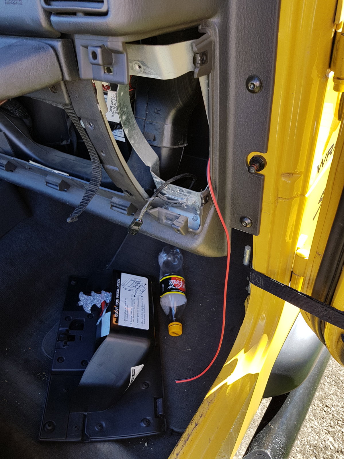 How to install an aftermarket subwoofer and amp in your Jeep Wrangler TJ | Jeep  Wrangler TJ Forum