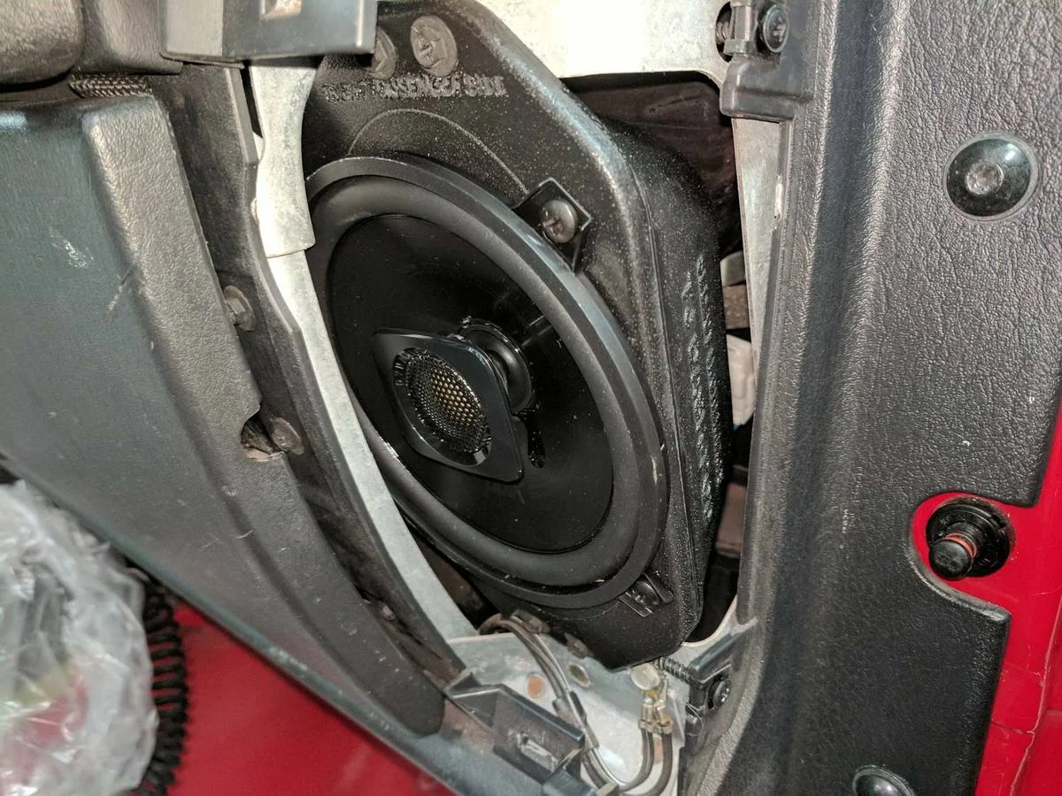 20190407_polk-speaker-installed.webp