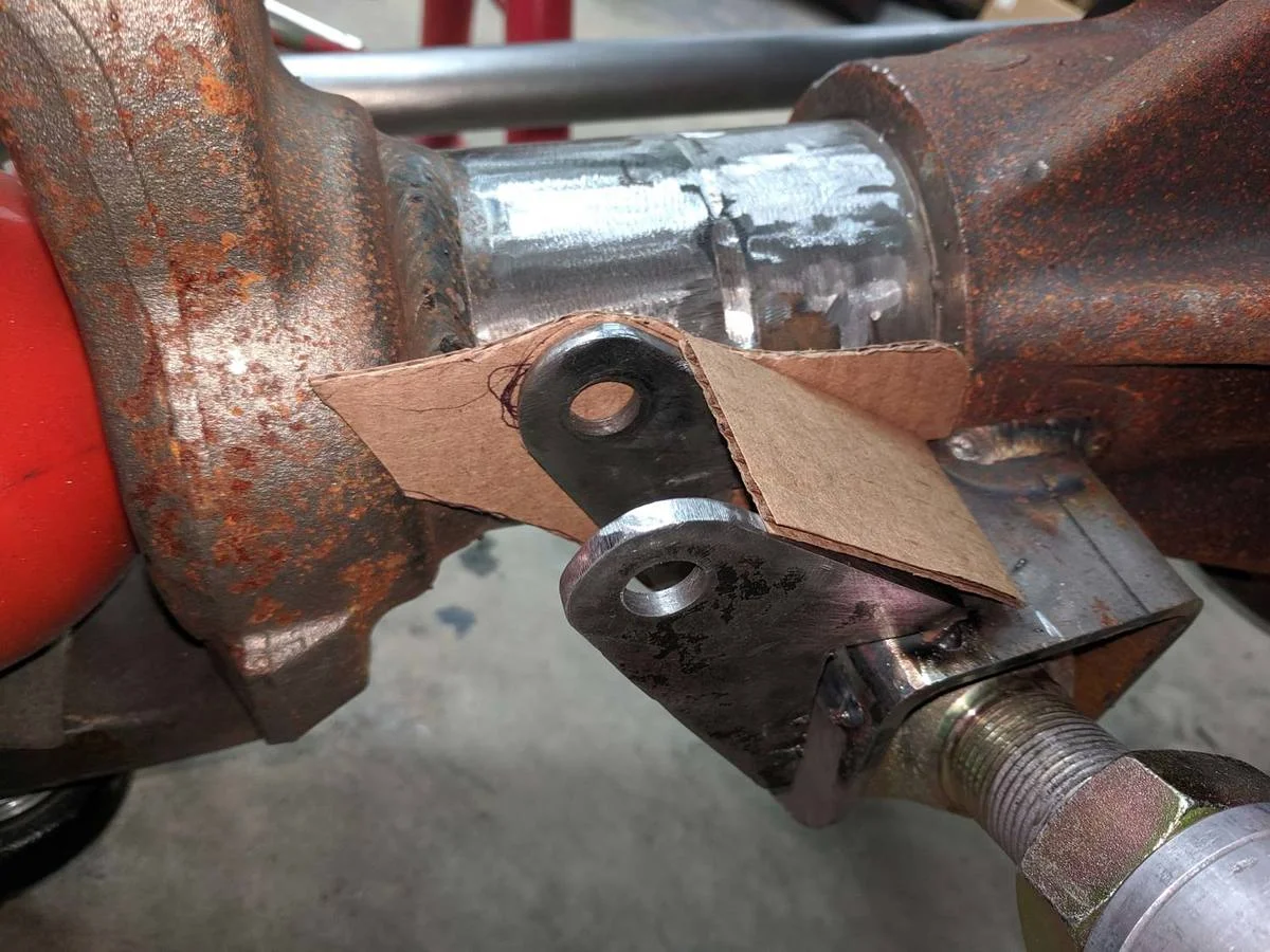 20190704_axle-bracket-mockup.webp