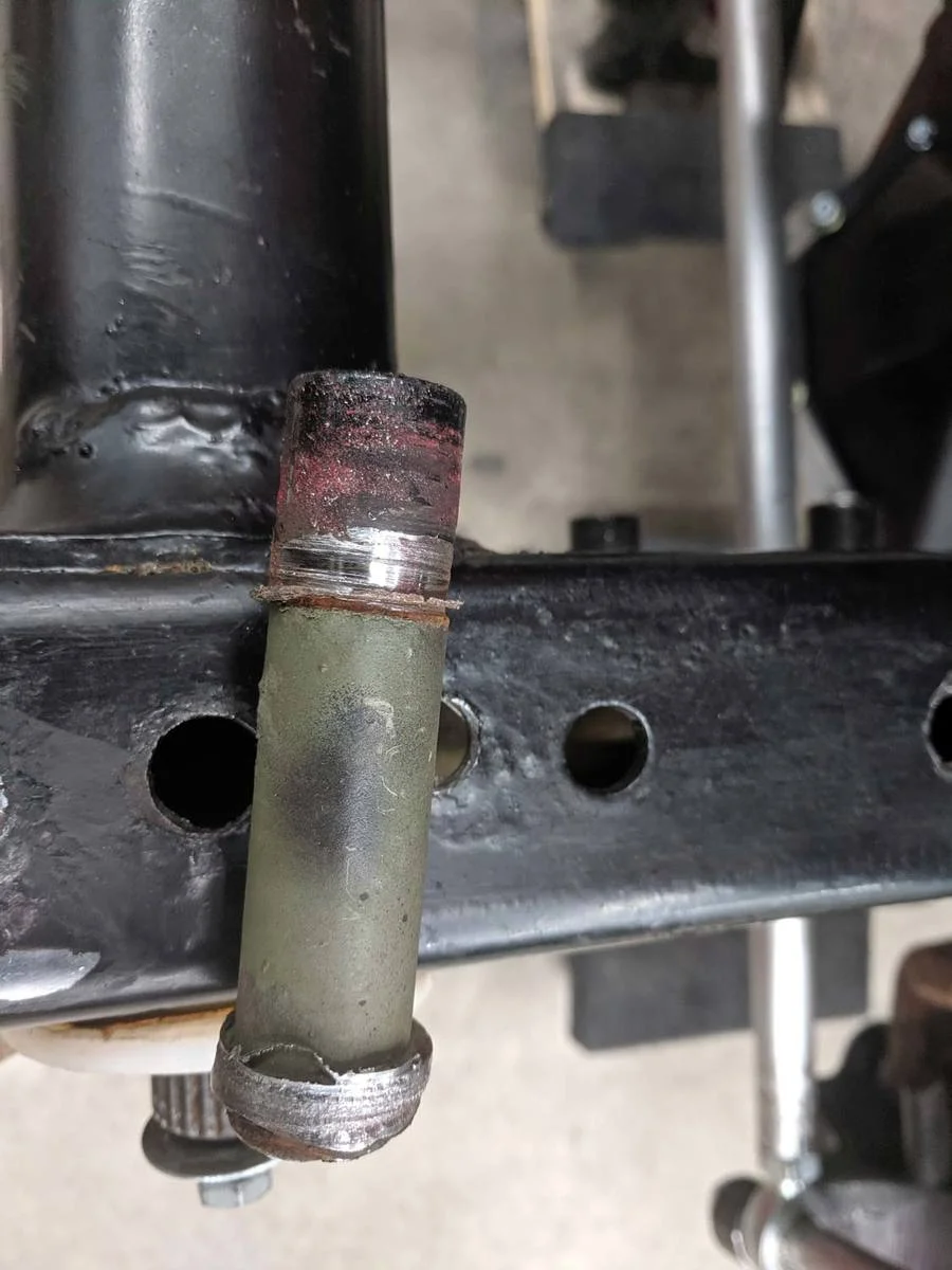 20190811_old-steering-mount.webp