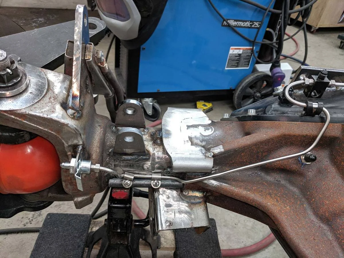 20190828_brake-hardlines-driver.webp