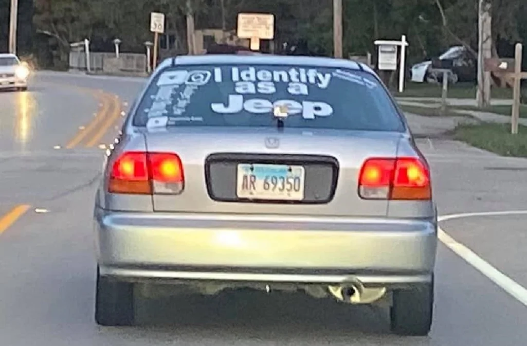 2020.2.15-Jeep-Civic.webp
