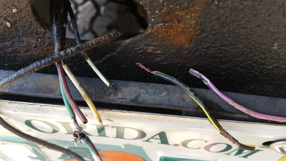 Can someone help me figure out this taillight wiring mess? | Jeep Wrangler  TJ Forum