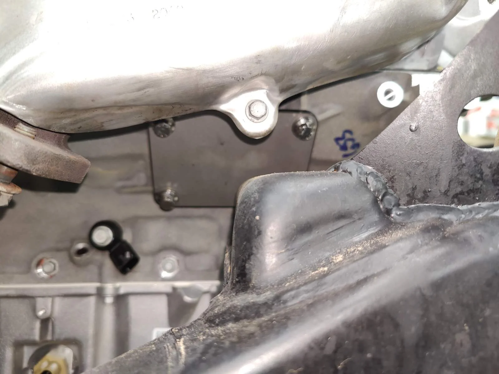 20201206_motor-mount-horn-right.jpg