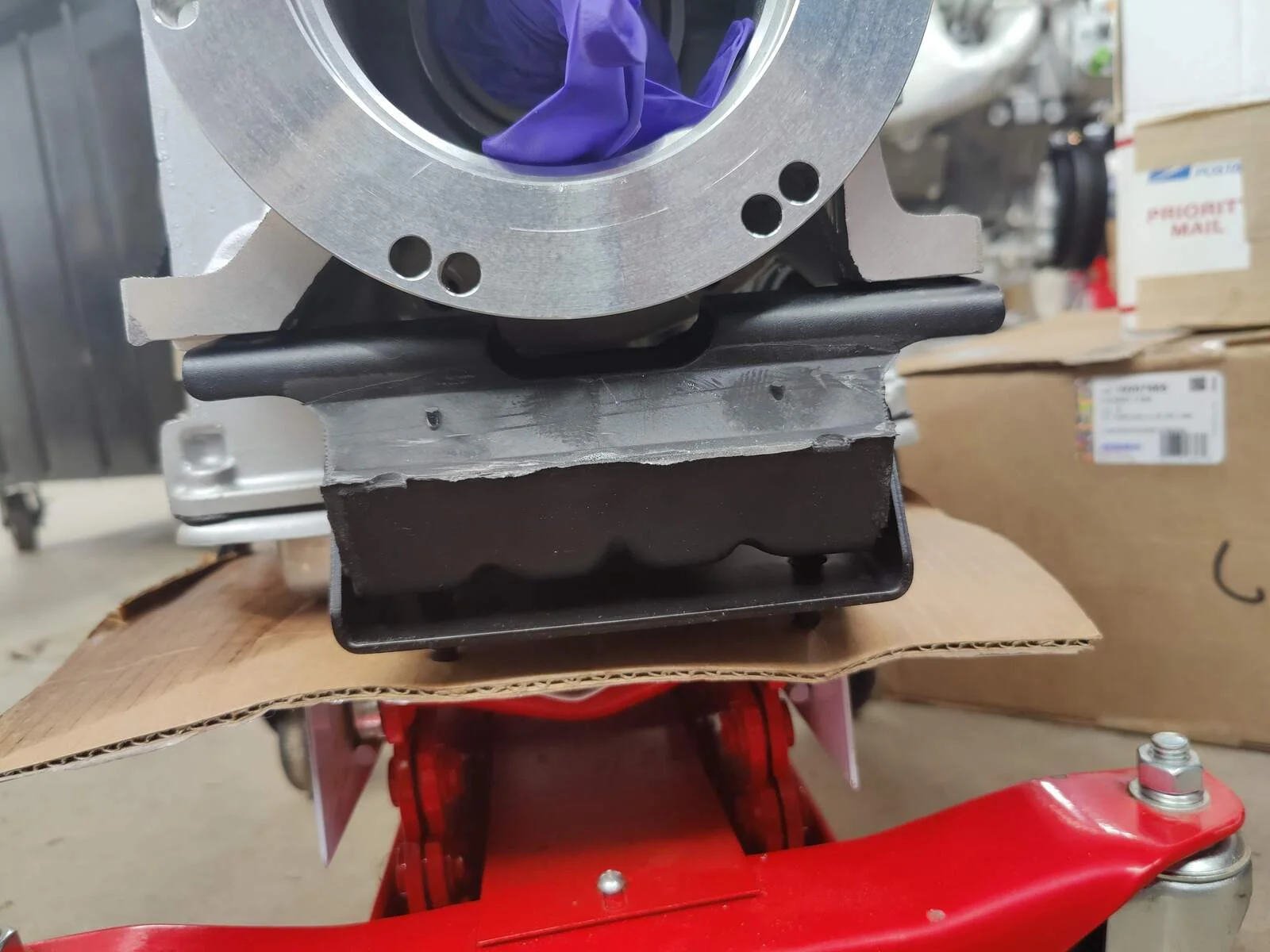 20201214_GM-OEM-transmission-mount.webp