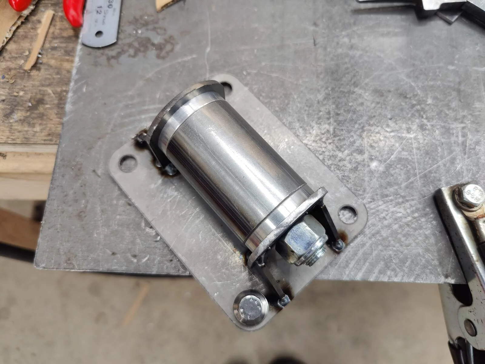 20201226_engine-bracket.webp