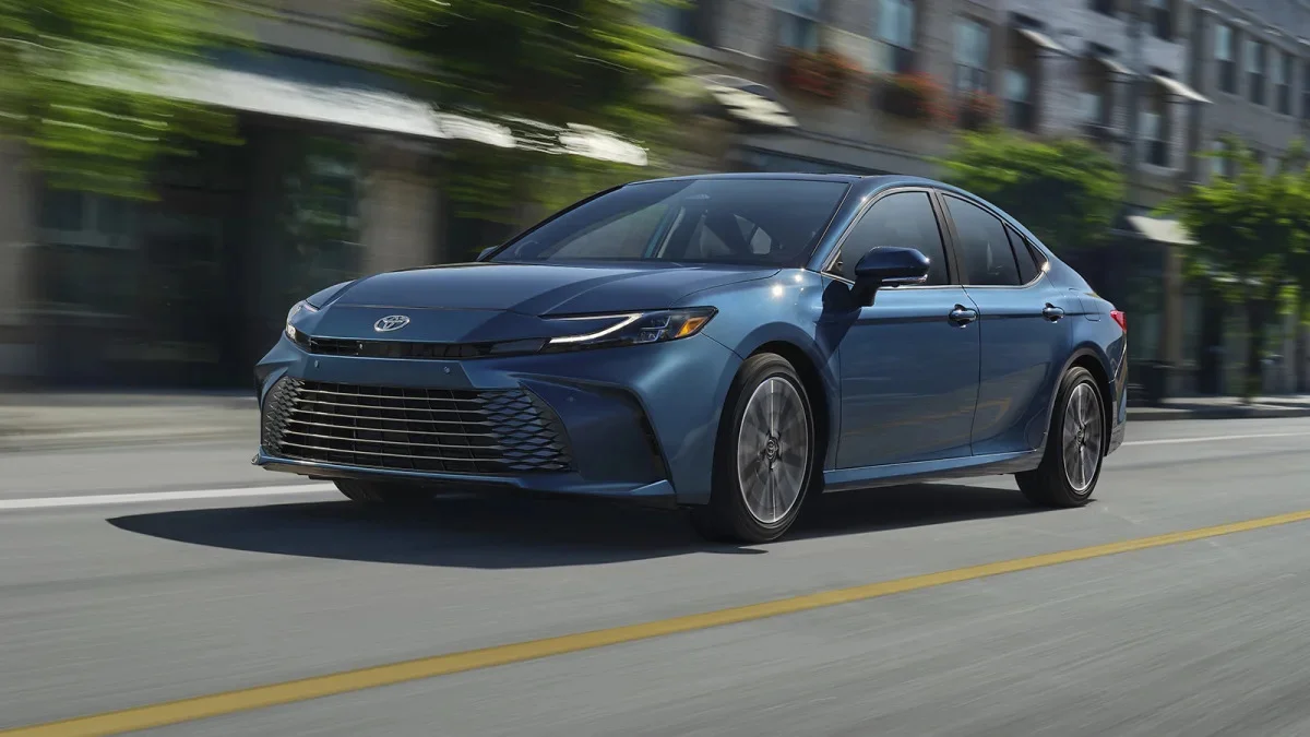 2025_Toyota-Camry_XSE_001-copy.webp