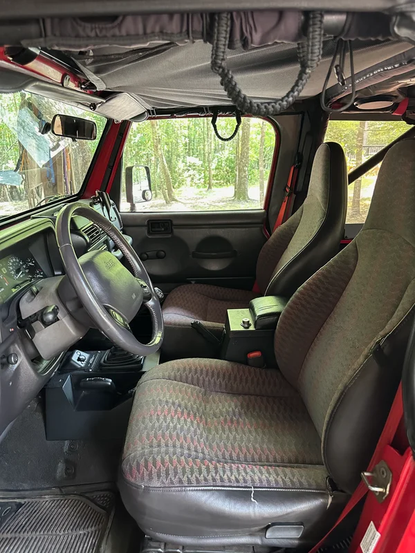 6-front-seat.webp