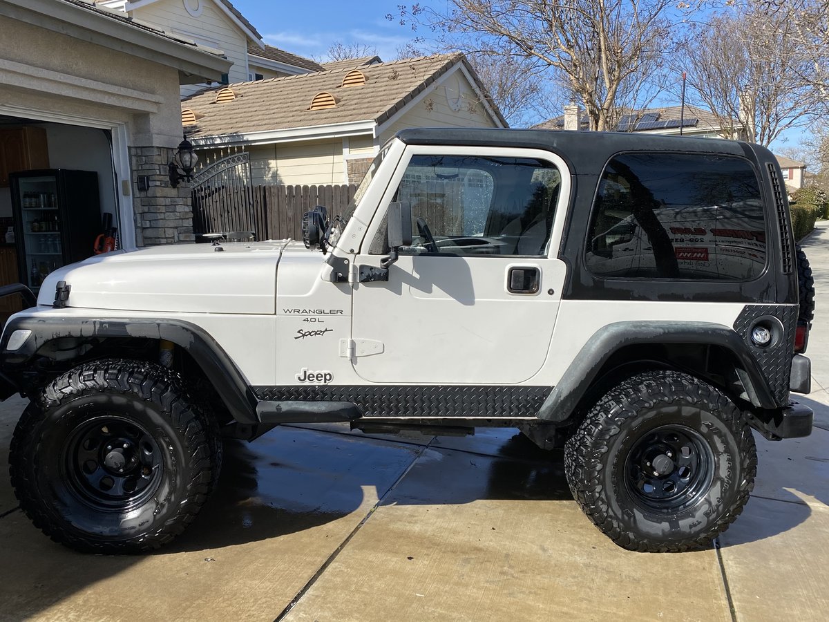 SOLD - 2000 Jeep Wrangler Sport with low miles | Jeep Wrangler TJ Forum