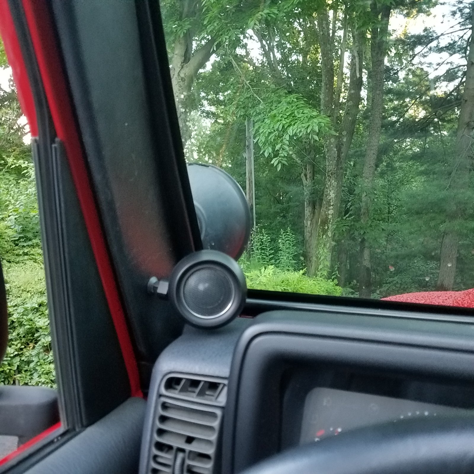 This is why your dash speakers suck | Jeep Wrangler TJ Forum