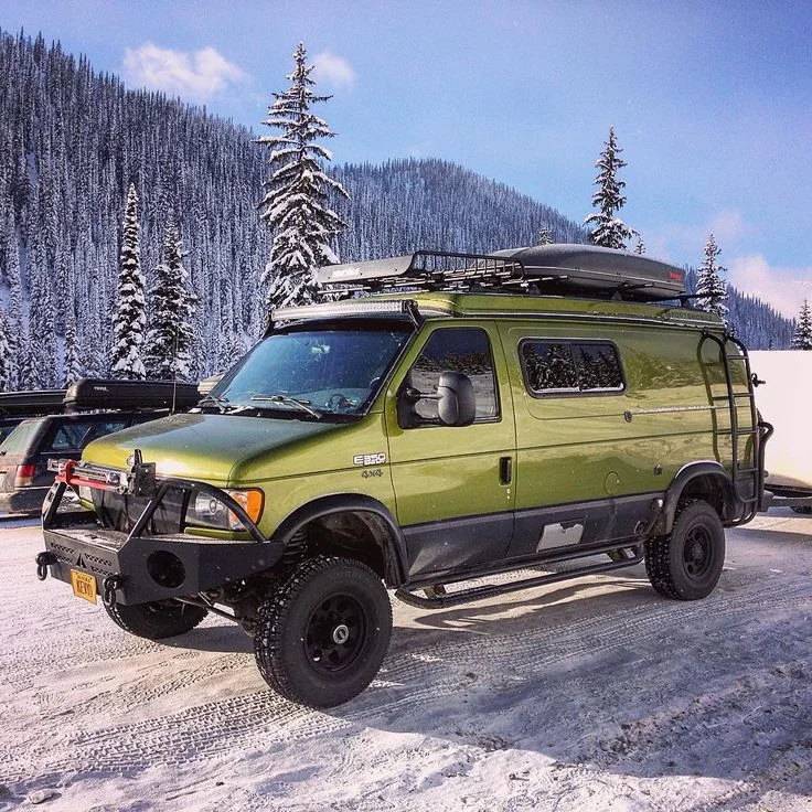 8de138634d6881e7e881186b46b52046--van-camping-nimbus.webp