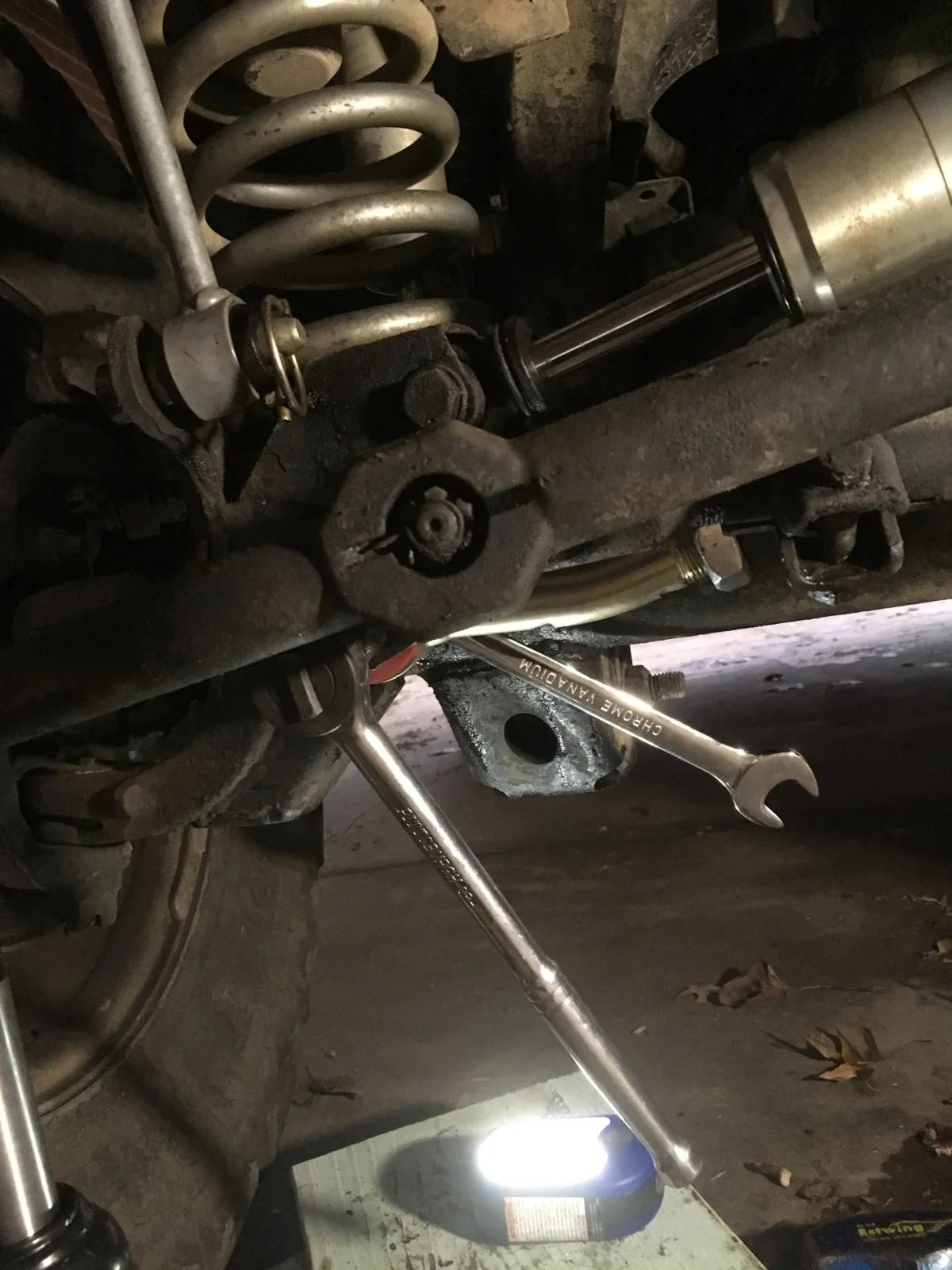 9. intall axle side.webp