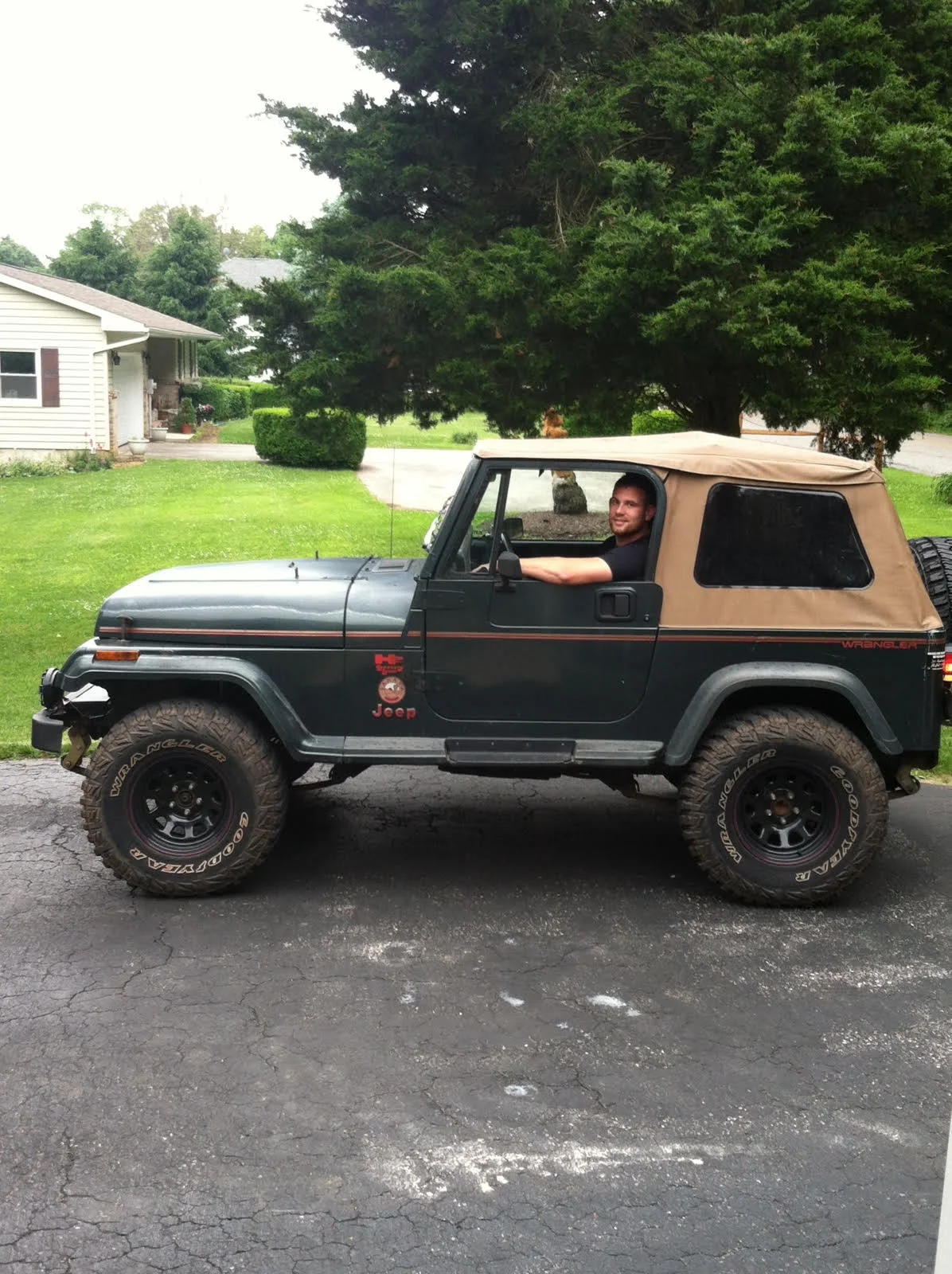 93 YJ.webp