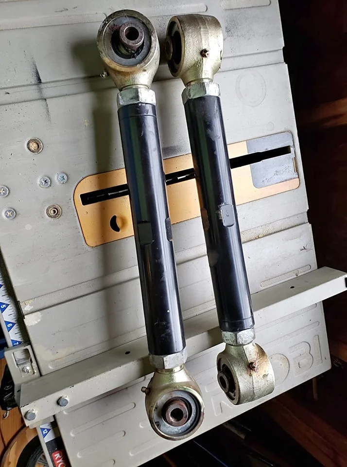 adj control arms.jpg