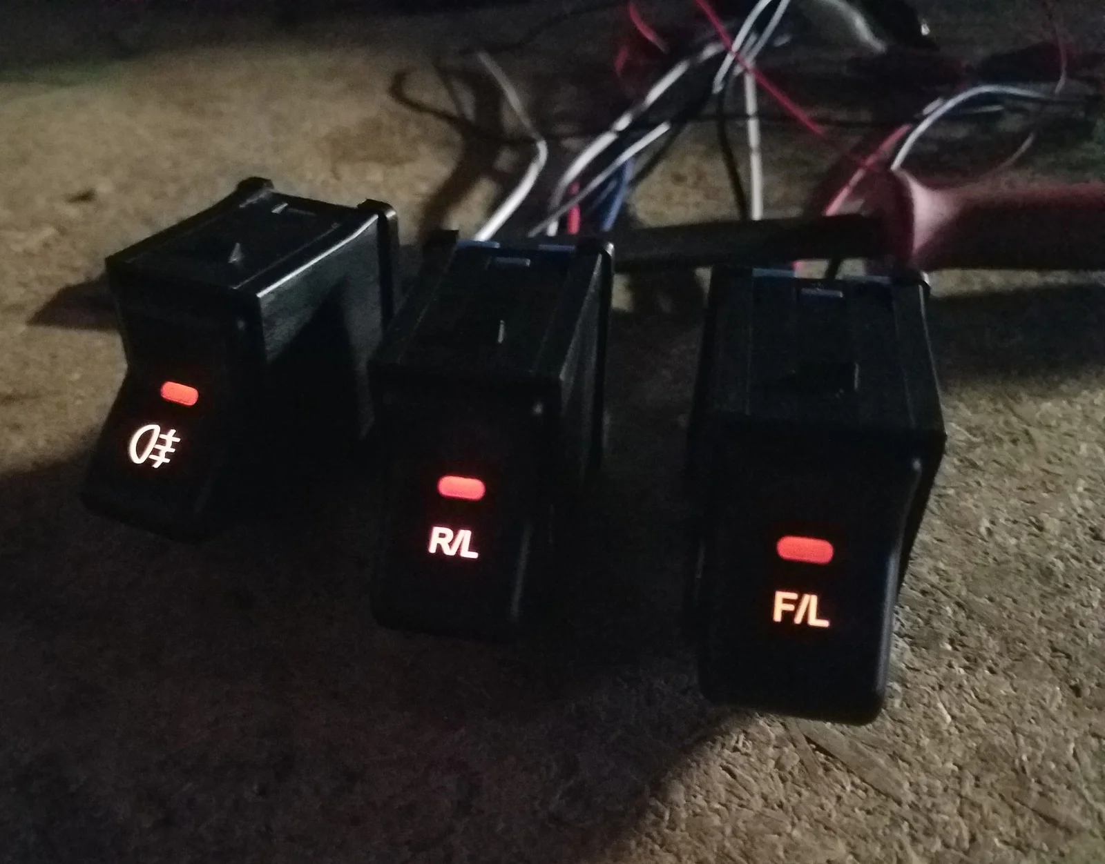 aky82v.jpg