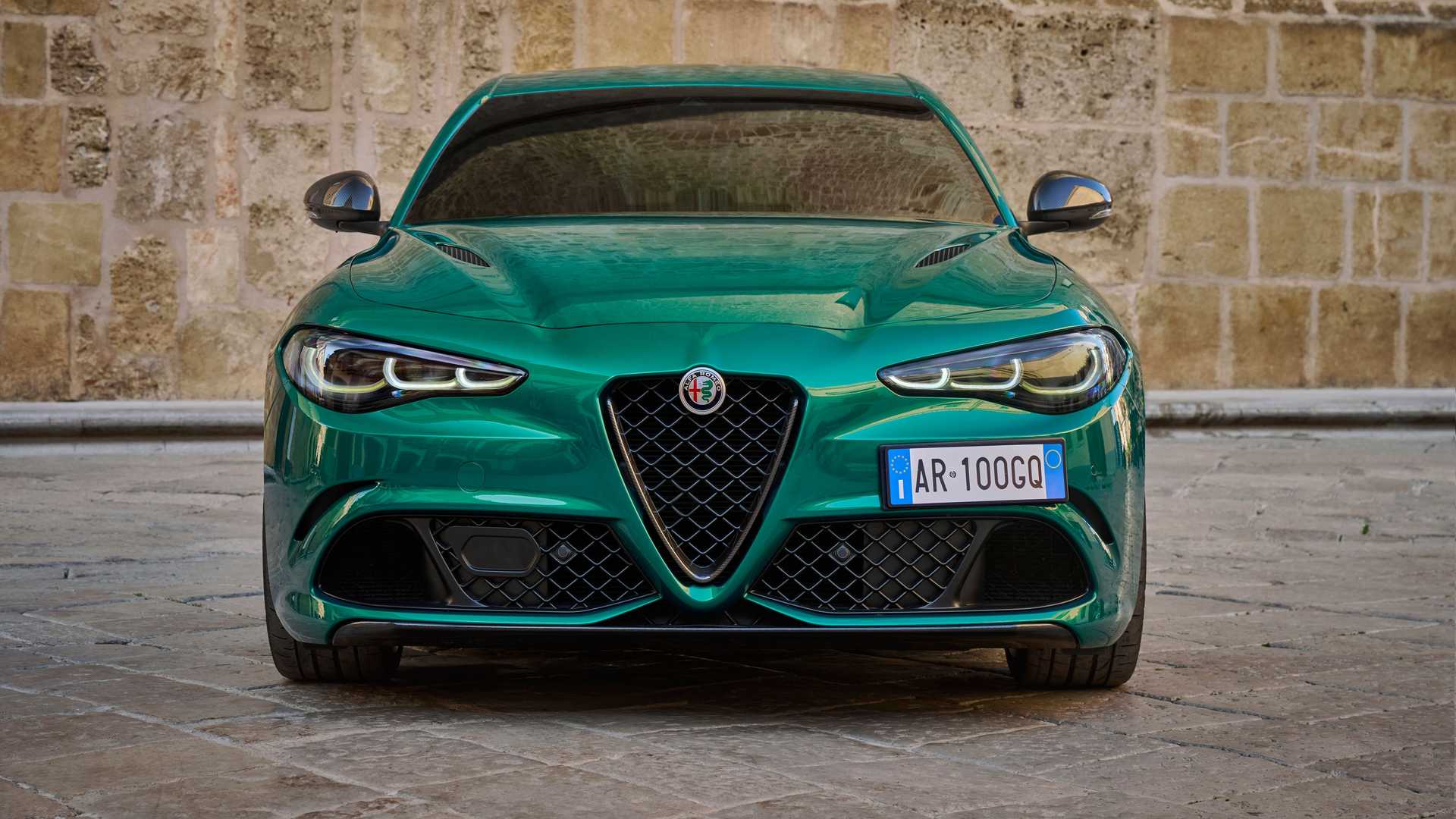 alfa-romeo-giulia-quadrifoglio-100deg-anniversario-387736273.jpg