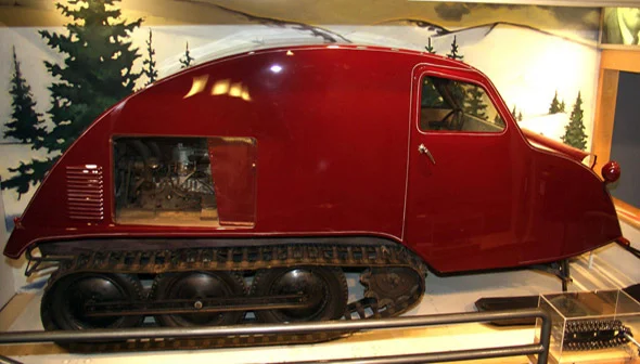 artifact-1983-0613-snowmobile.webp