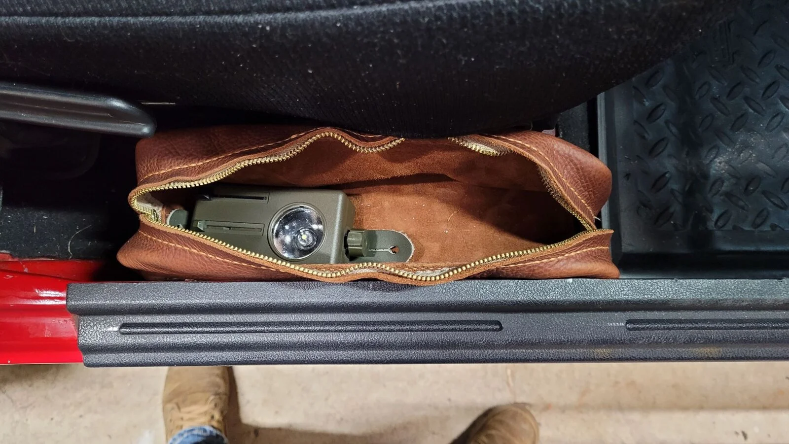 Bag-Mounted_Open.webp