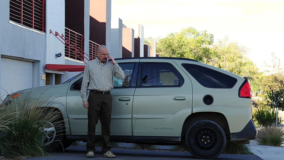 breaking-bad-walter-white-pontiac-aztek-00-1587100671.webp