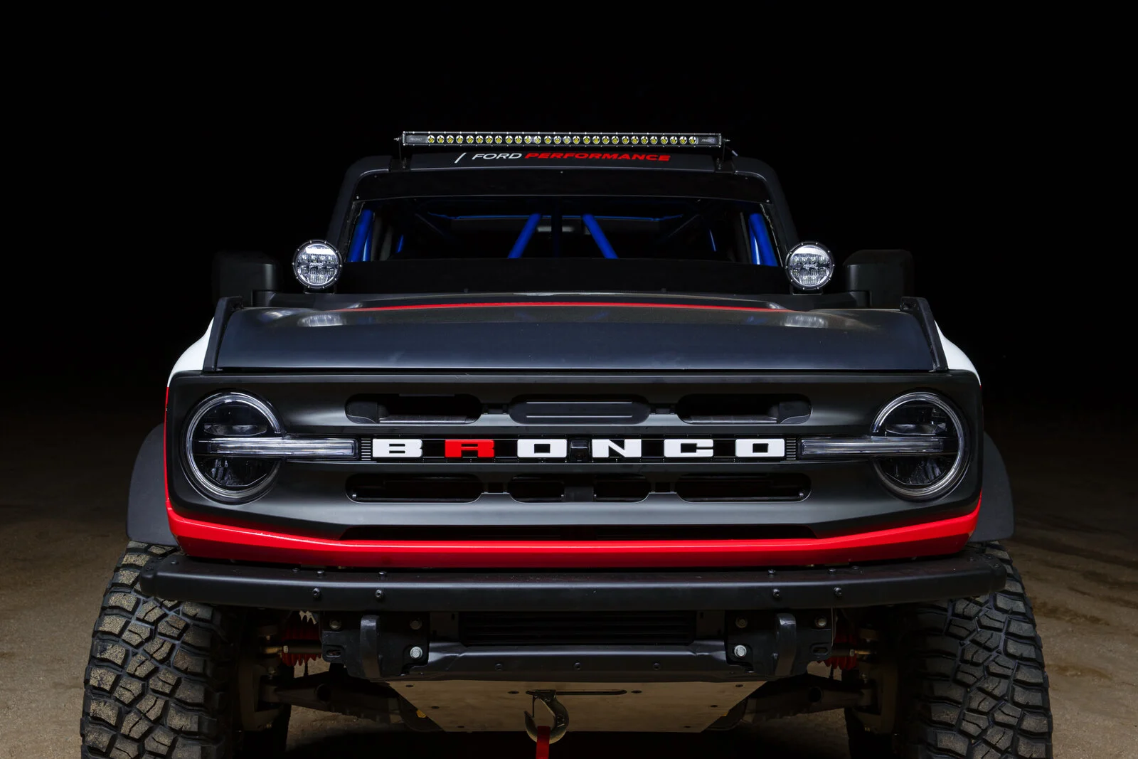 Bronco 4600_02.JPG