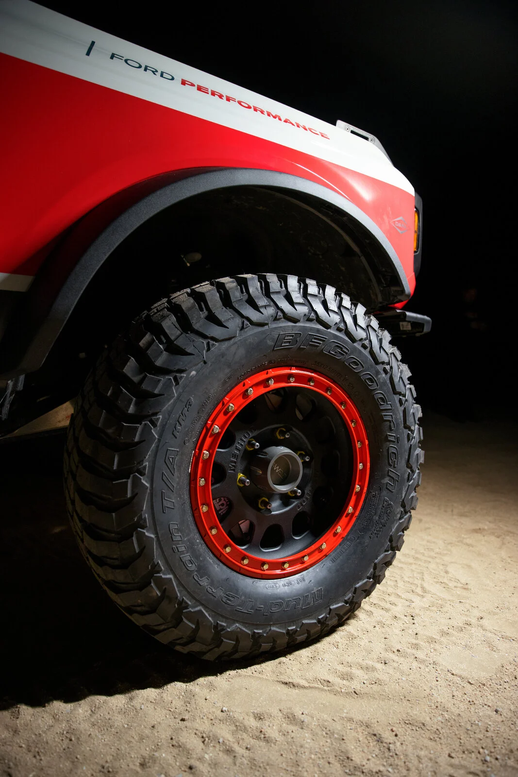 Bronco 4600_05.JPG