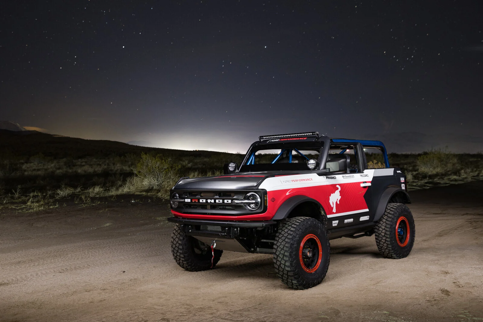 Bronco_4600_01.JPG