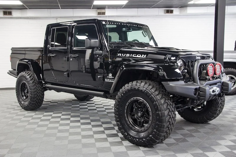 BruteDoubleCab-AEVHemi-Black-1.webp