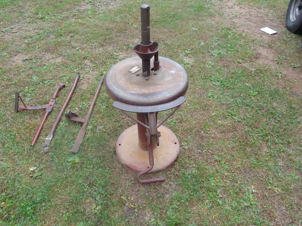 Coats Tire Machine.webp