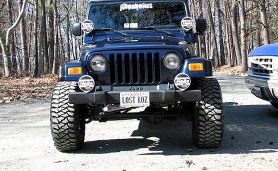 Daek blue jeep.jpg