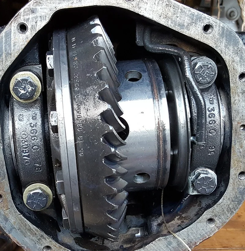 Dana 44 Locker.webp