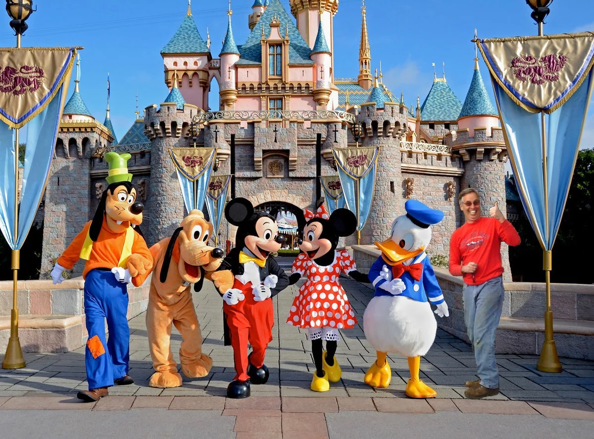 disneylanddd.webp