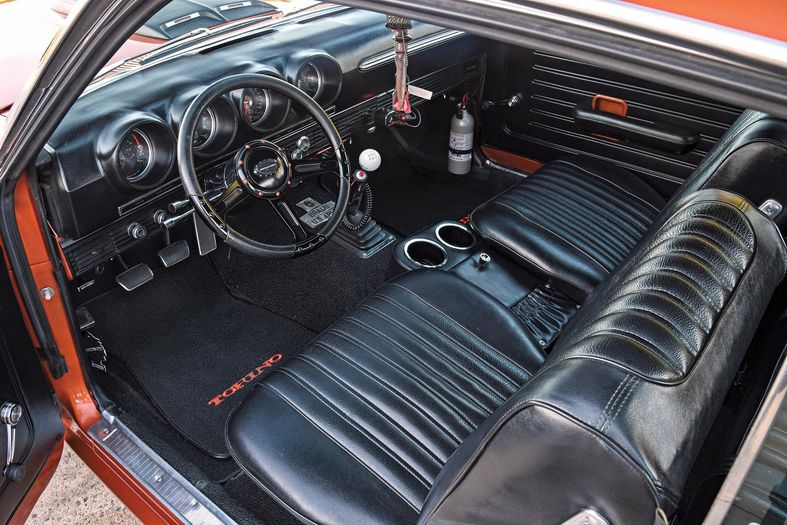 els-and-interior-of-a-modified-1968-ford-torino-gt.jpg