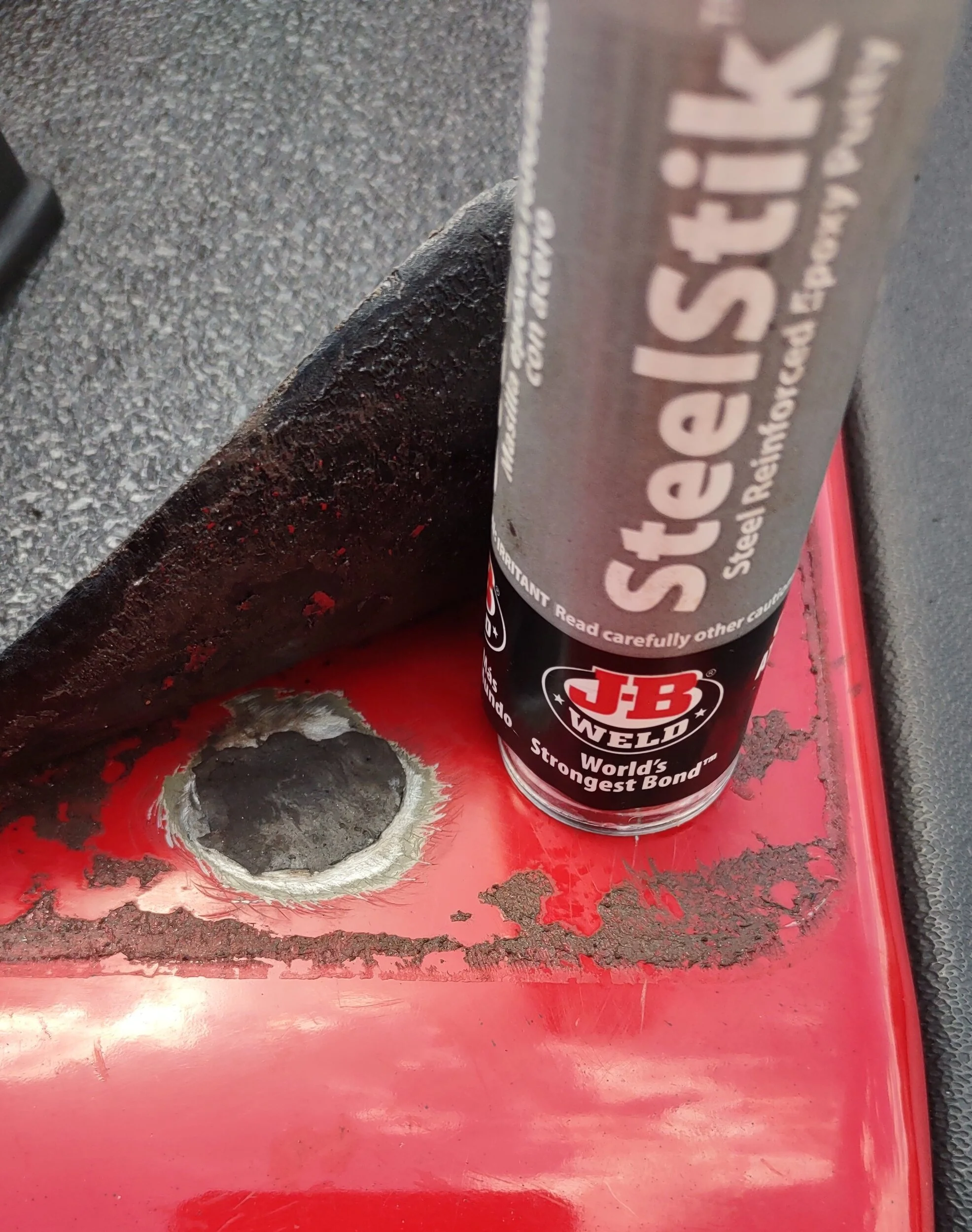 fender rust spot.webp