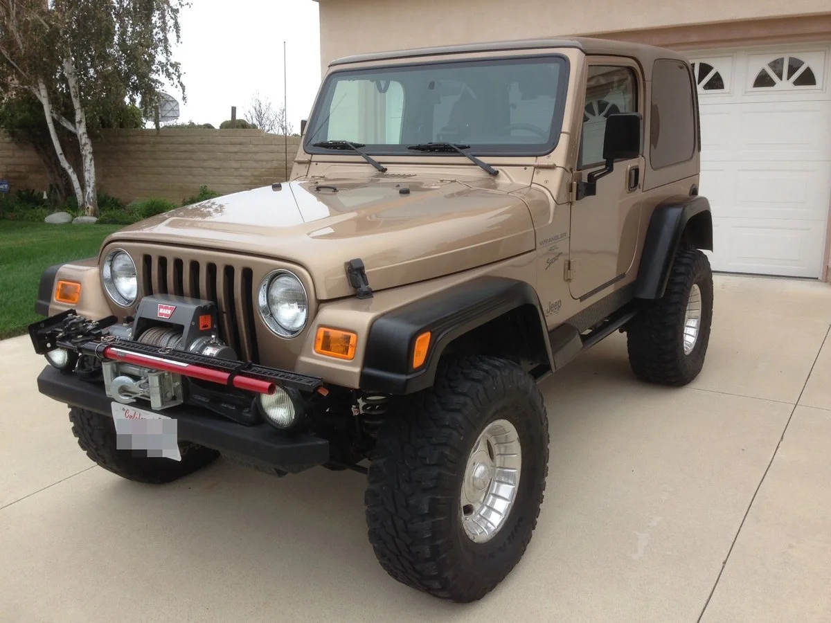 FRONT LEFT pix.webp