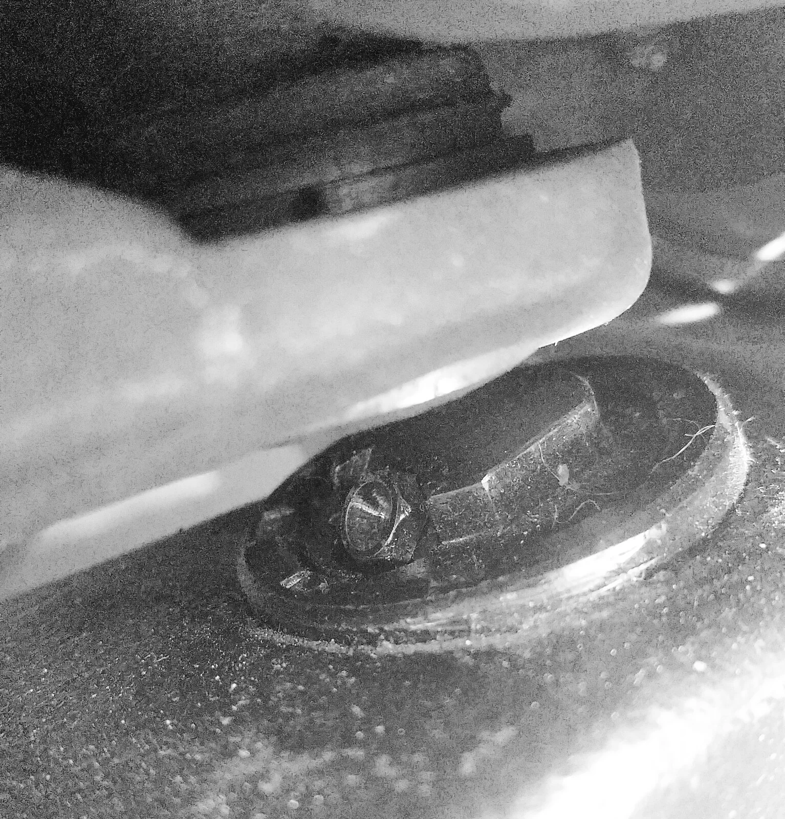 grease fitting.webp